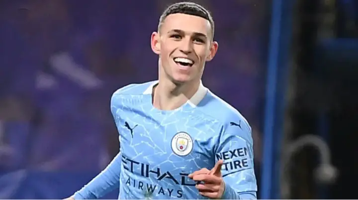 Best false 9 in the world. Image of Phil foden for identification purposes.